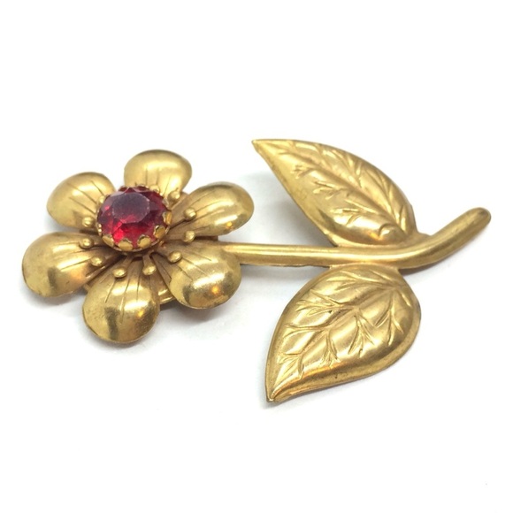 VINTAGE MCM FLOWER BROOCH PIN RED RHINESTONE ART NOUVEAU GOLD TONE MID -CENTURY - Picture 8 of 14
